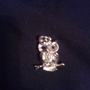 Beautiful owl pendant with cz diamonds in belly